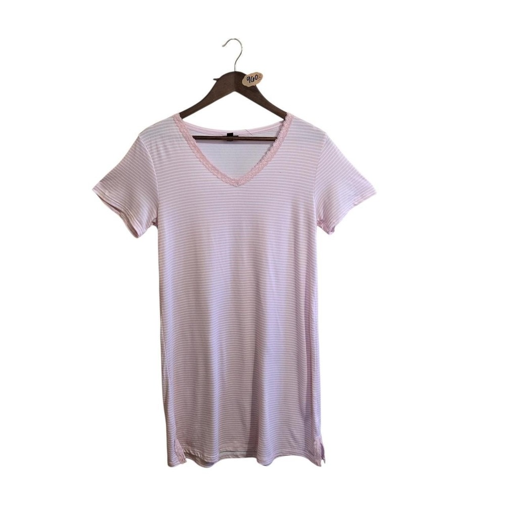 Tahari pink striped short nightgown with V-neckline and elasticated hem. Size M